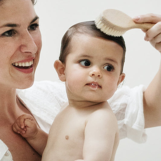 Shampoing Bébé Doux Démêlant Cheveux BIOLANE