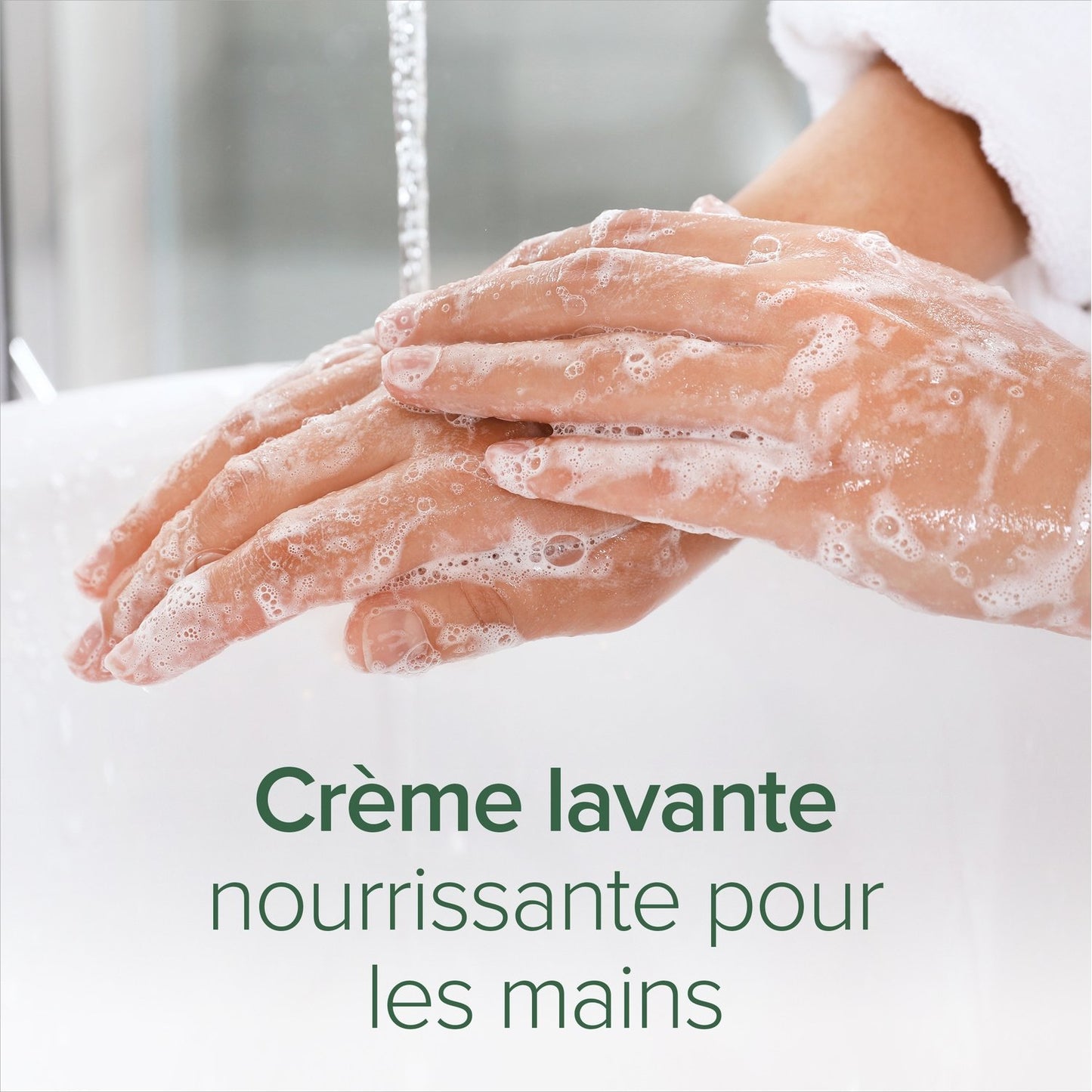 PALMOLIVE Delicate Care Liquid Hand Soap with Almond Milk
