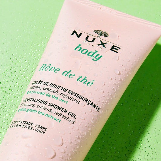 Gel Douche Corps Notes Ressourçantes de Thé Vert d'Herbes Fraîches et de Rhubarbe Rêve de Thé NUXE