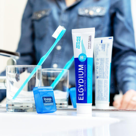 INAVA Anti-Bacterial Chlorhexidine Dental Floss