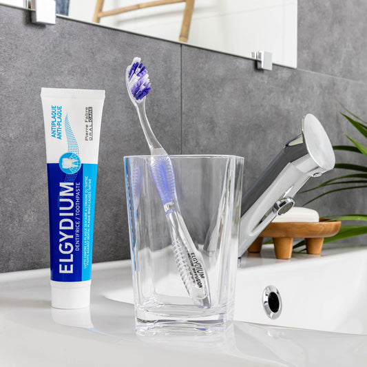 ELGYDIUM Soft Diffusion Toothbrush