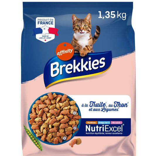 Croquettes pour Chat Adulte Poisson BREKKIES le paquet de 1,35Kg