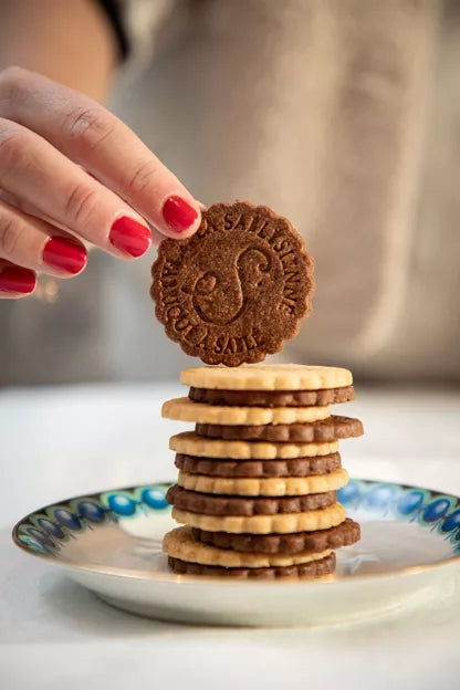 Biscotti di pasta frolla con gocce di caramello al burro salato LA SABLESIENNE