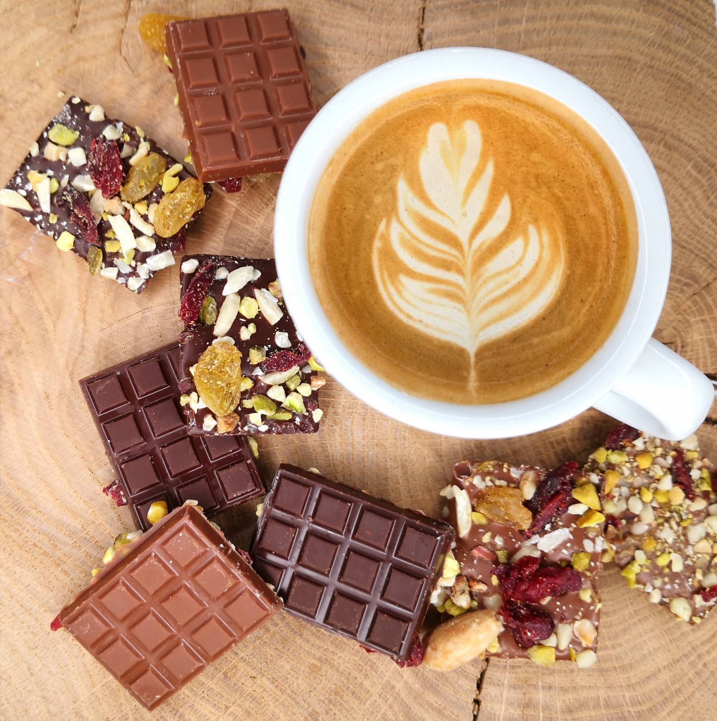 Mendiants chocolat au lait fruits secs LA FABRIQUE DE JULIEN